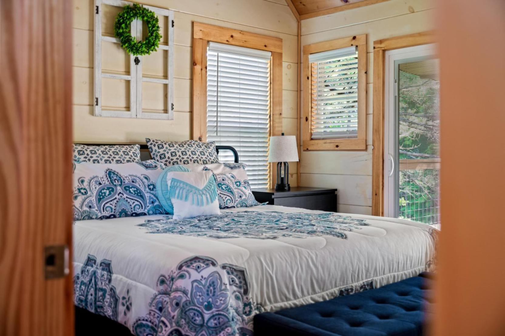 Countryside Comfort By Ghosal Luxury Lodging เซอเวียร์วีล ภายนอก รูปภาพ