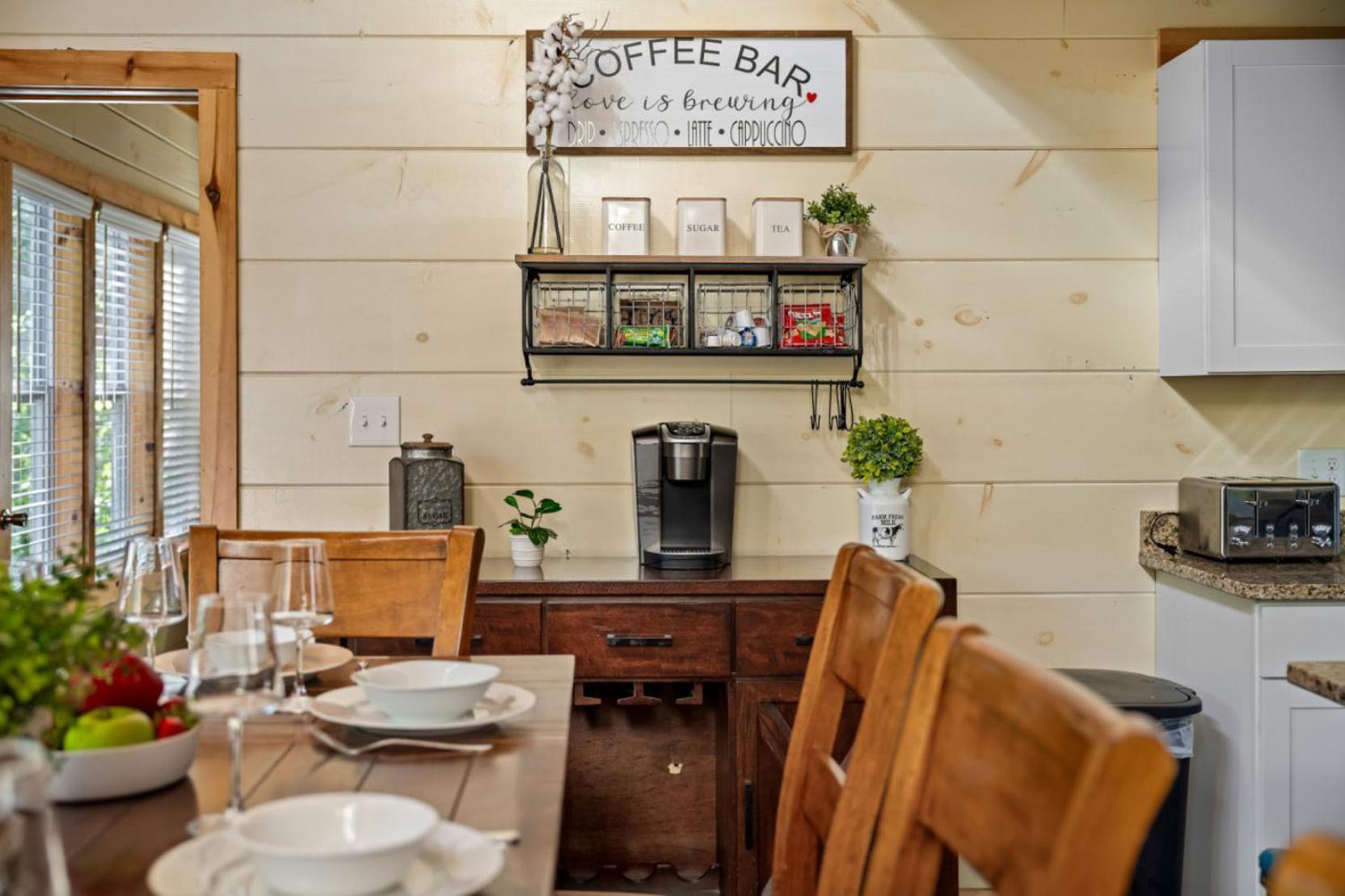 Countryside Comfort By Ghosal Luxury Lodging เซอเวียร์วีล ภายนอก รูปภาพ